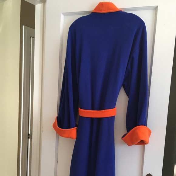 Men’s Knicks Bathrobe - Picture 4 of 4